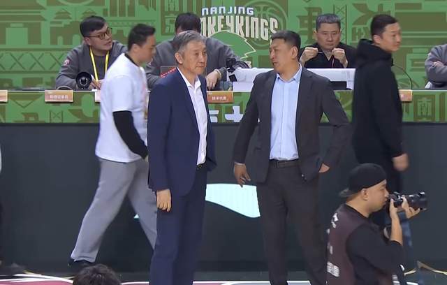 澳客-神仙打架！鱼腩双加时掀翻黑马，郭昊文独砍31+6+10，贺希宁28+7